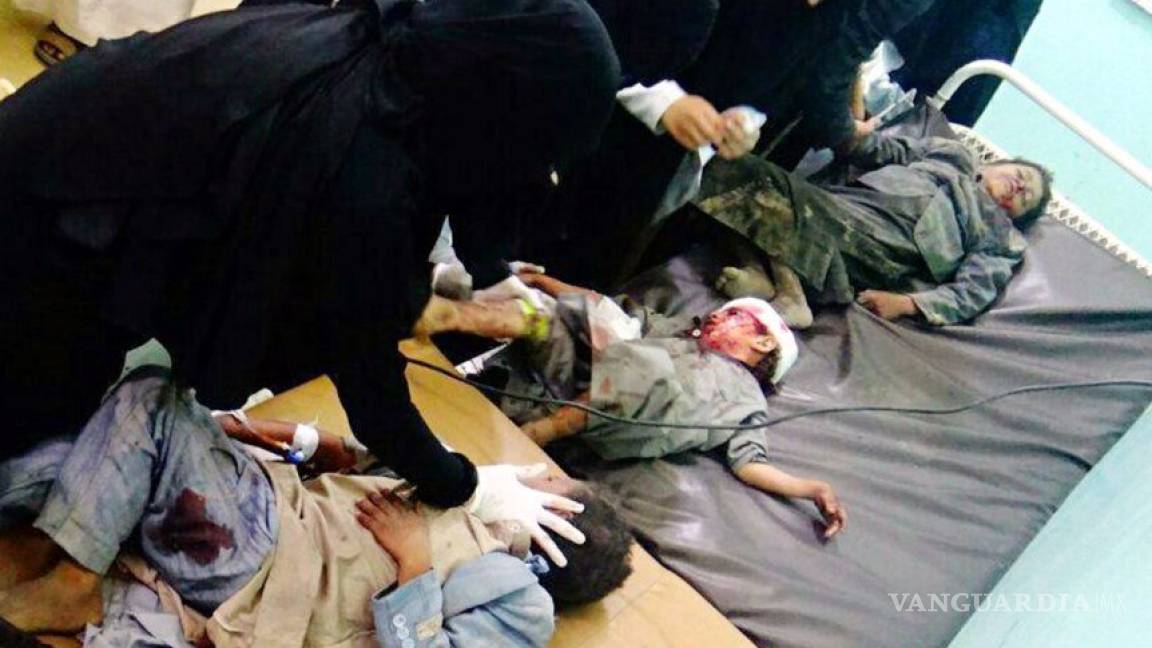 Mata bombardeo a 50 en Yemen, 29 son niños