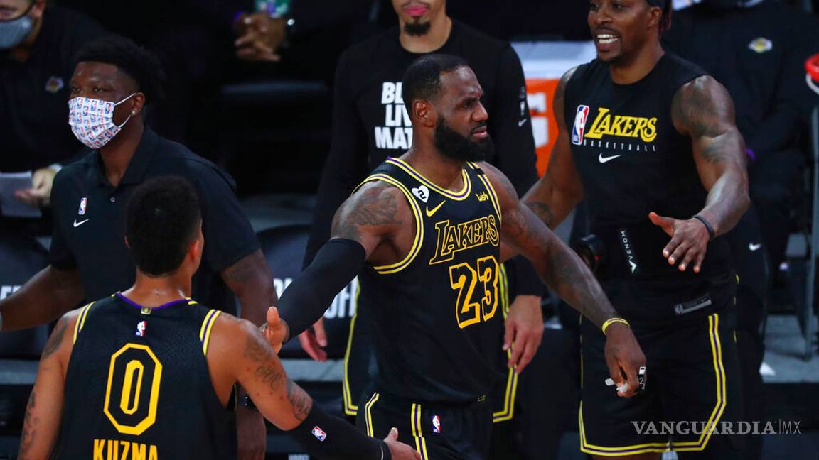 $!Lakers homenajean a Kobe Bryant con victoria