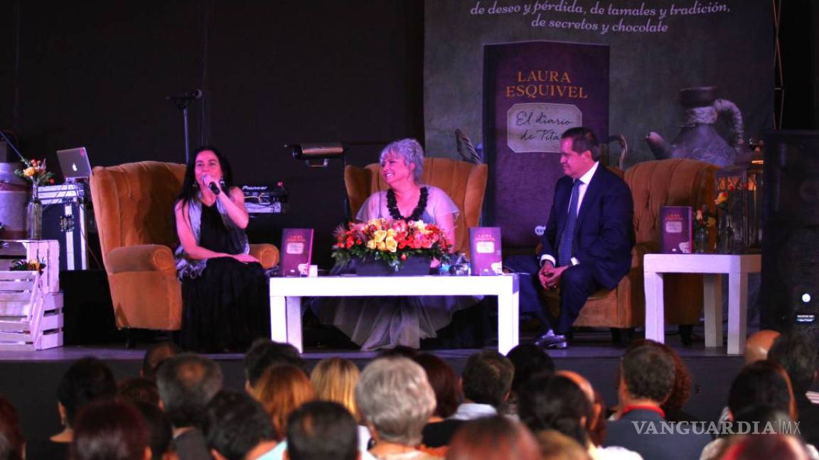 Presenta Laura Esquivel su nueva novela &quot;El diario de Tita&quot;