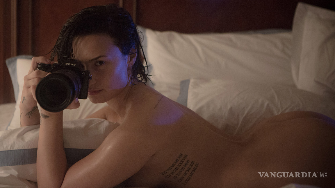 $!Demi Lovato hace un desnudo para Vanity Fair sin maquillaje ni photoshop.