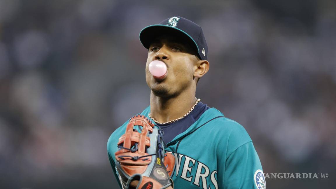 Julio Rodríguez extiende su contrato con Marineros por 209 millones