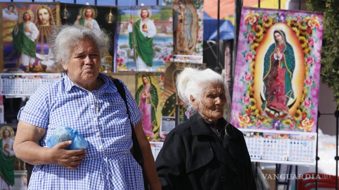 Entre el frío, celebra Saltillo el 492 aniversario de las apariciones de la Virgen de Guadalupe