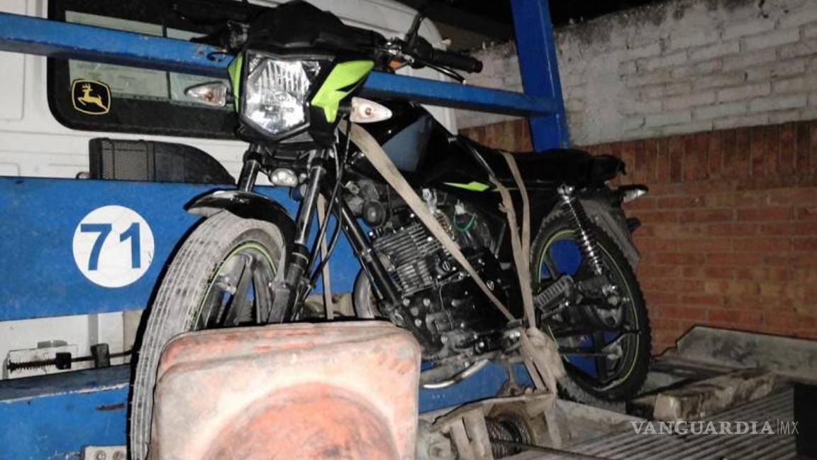 $!La moto en disputa que generó la confrontación entre el oficial y el propietario.