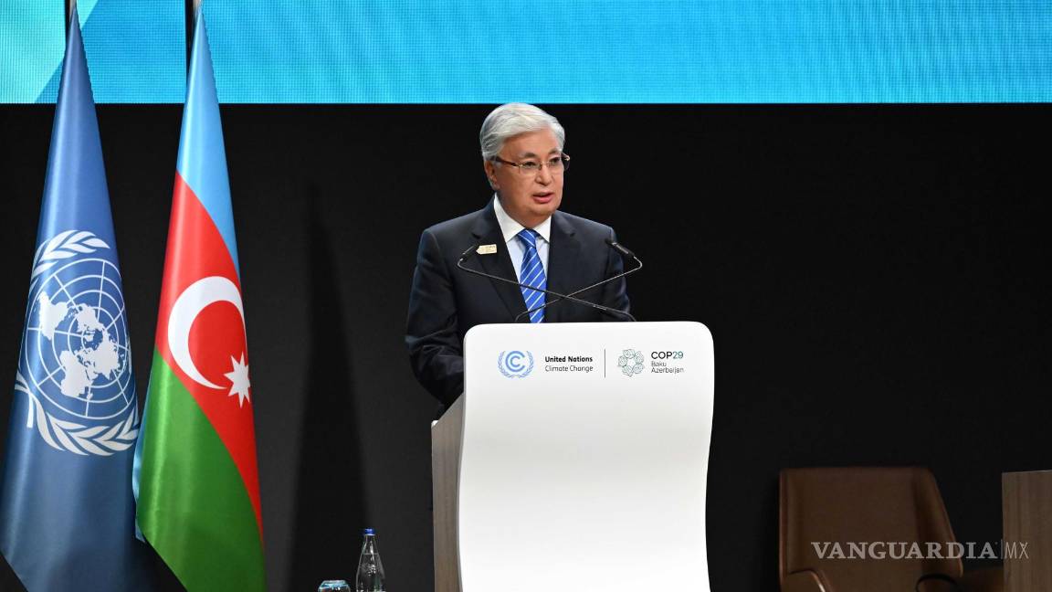 $!El presidente de Kazajistán, Kasim-Yomart Tokáyev, durante su intervención en la Cumbre del Clima COP29.