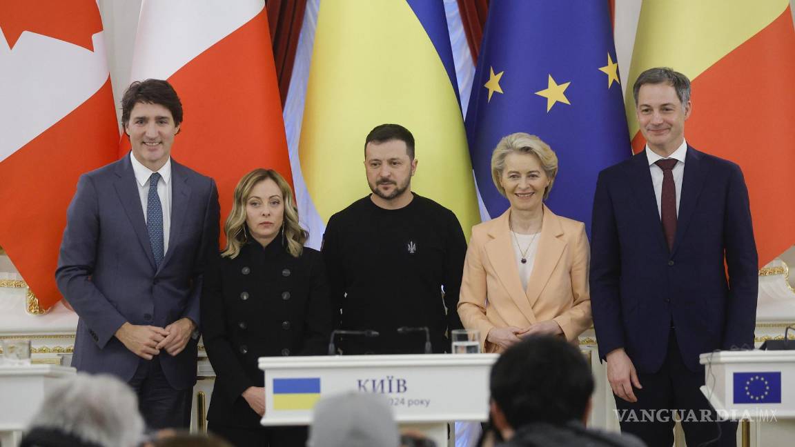 $!(De izquierda a derecha) Justin Trudeau, Giorgia Meloni, Volodímir Zelenski, Ursula von der Leyen Alexander De Croo, asisten a una conferencia de prensa en Kiev.