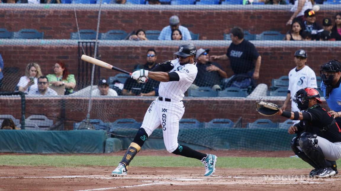 $!El ‘Asere’ sigue dando batazos de peligro para el cuadro saltillense.