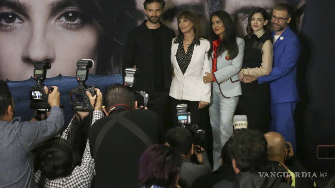 $!"Monarca" retrata un México "que no anda en burro ni trae sombrero”, dice Salma Hayek