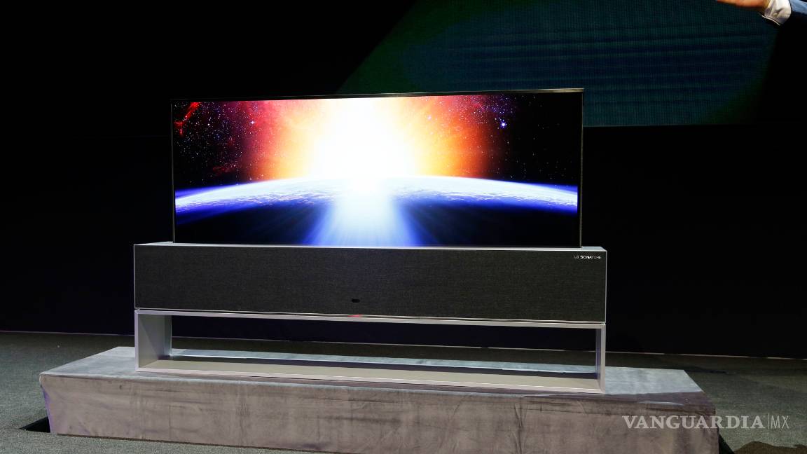 $!Hoy en la CES 2019, desde un cepillo de dientes con inteligencia artificial hasta un televisor que se enrolla sobre sí mismo