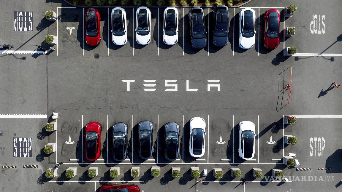 La era Tesla: mantiene dominio en un mercado cada vez más competido