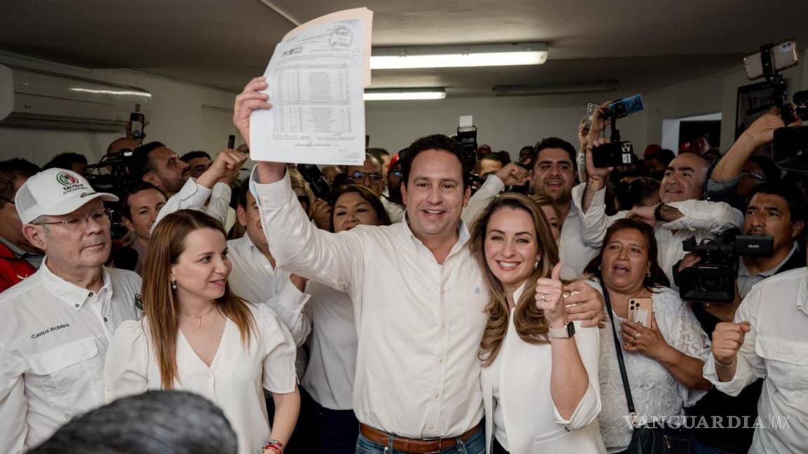 Saltillo: piden licencia tres directores municipales para incorporarse a campaña de Javier Díaz