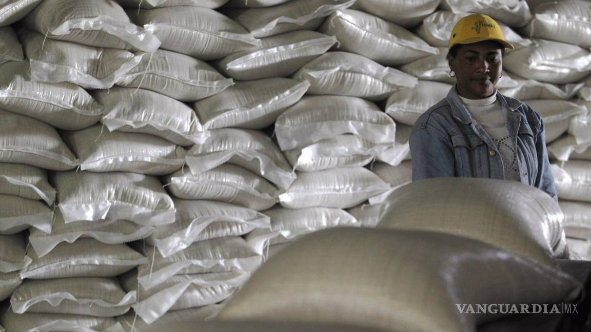 Estados Unidos busca acotar más importaciones de azúcar mexicana