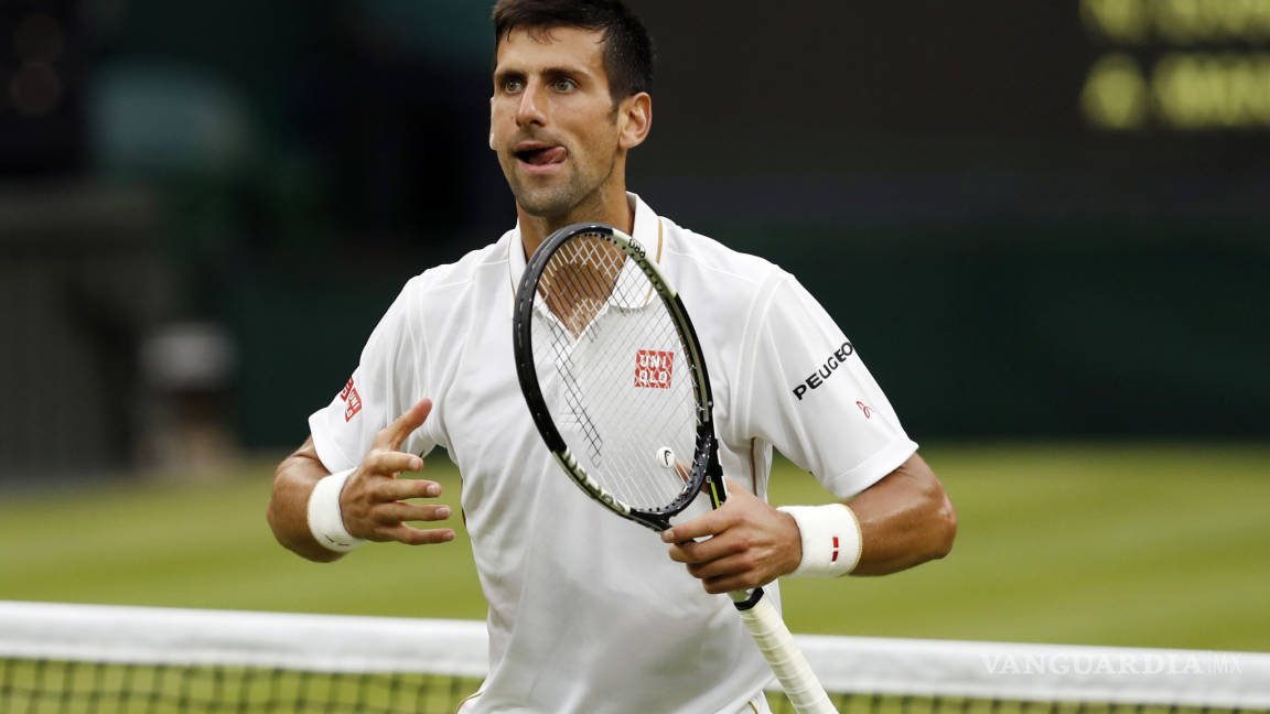 Djokovic imparable en Wimbledon, avanza a la siguiente ronda