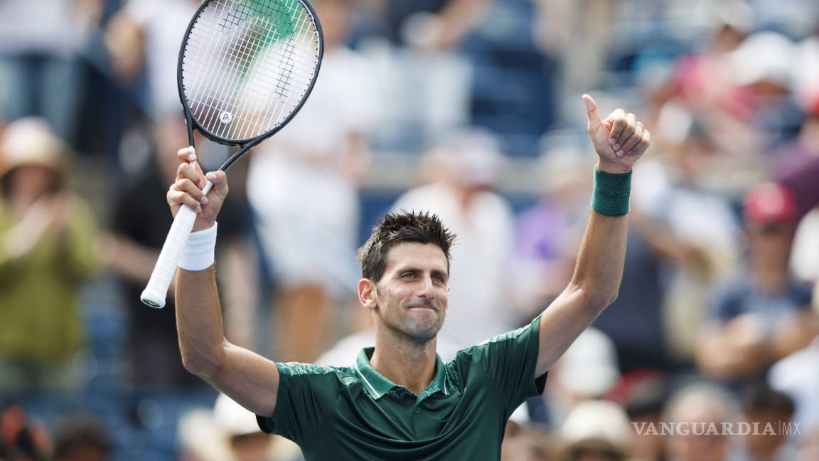 Djokovic celebra su puesto 10 de la ATP, metiéndose a los octavos del Torneo de Toronto