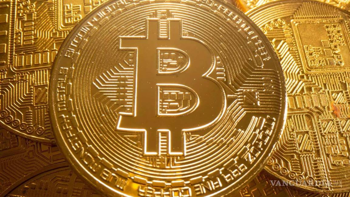 Se desploma bitcoin: pierde 33% de valor en una semana