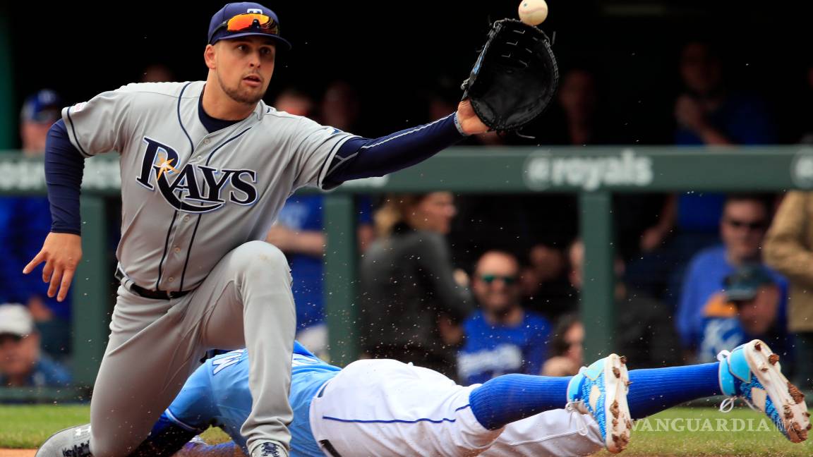 $!Brandon Lowe conecta un 'vuelacercas' para darle el triunfo a los Rays