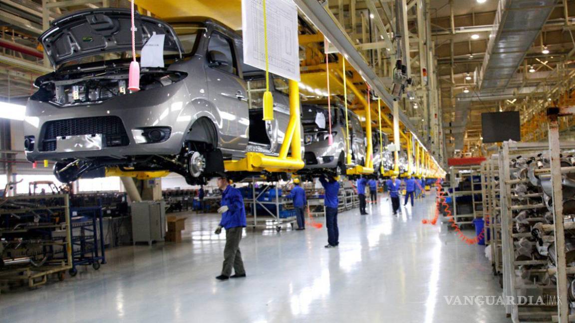 Va la industria automotriz nacional por la producción de 4.1 millones de unidades este año