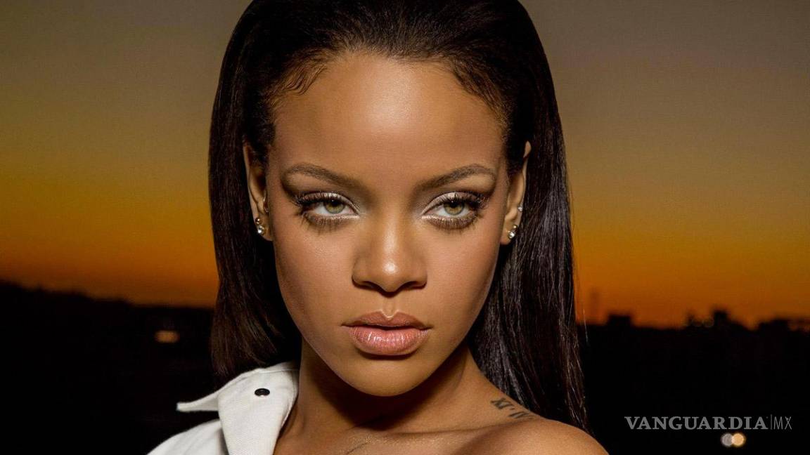 Rihanna se luce con fotos en lencería