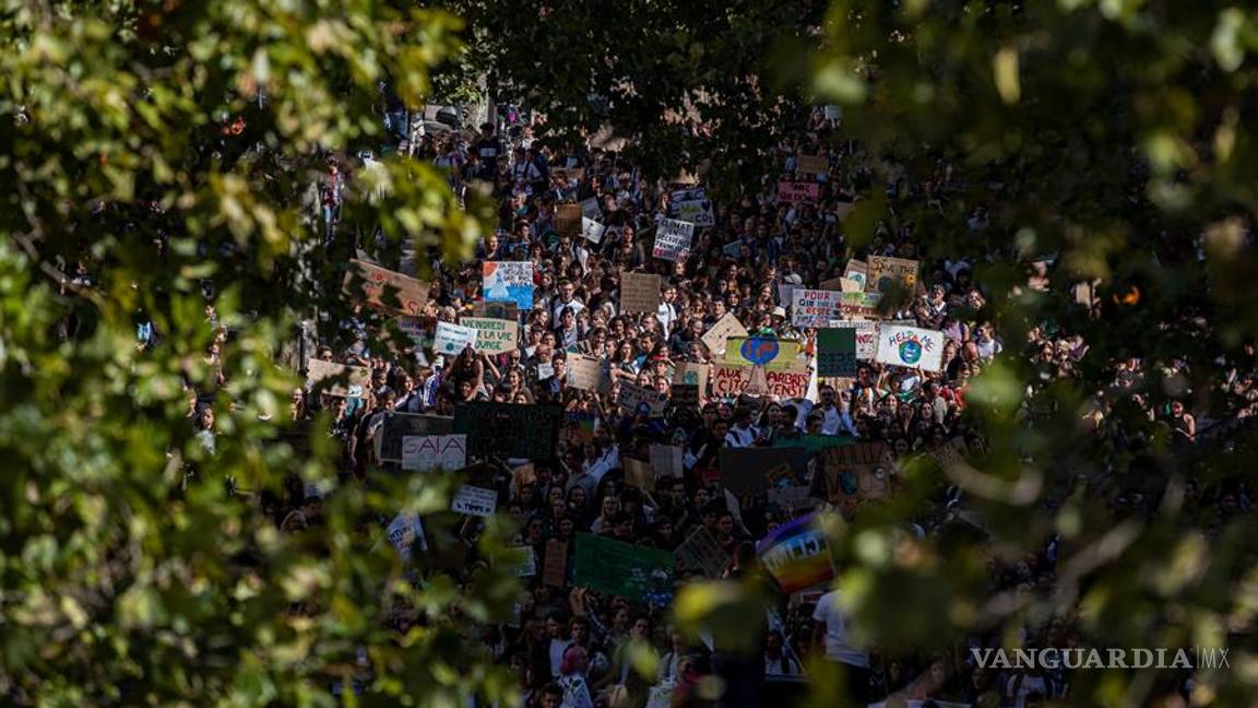 $!"Huelga Global Climática" convoca a miles de jóvenes en el mundo, mira éstas imágenes