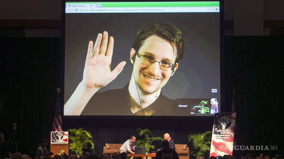 Snowden festeja anulación de transferencia de datos entre EU y la UE