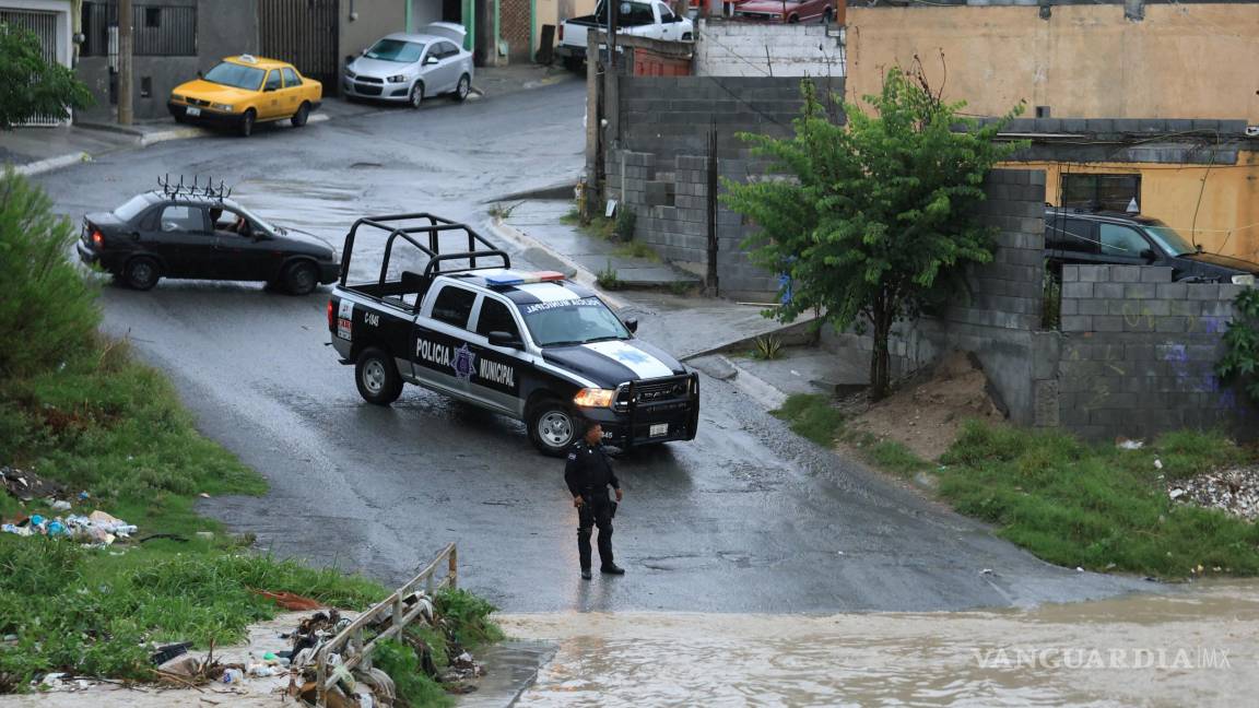 $!Las lluvias ocasionaron encharcamientos en distintos sectores de Saltillo, pero sin causar daños a personas.