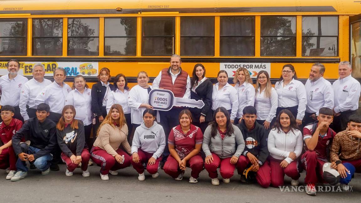 Tendrán servicio de transporte alumnos del área rural de Ramos Arizpe