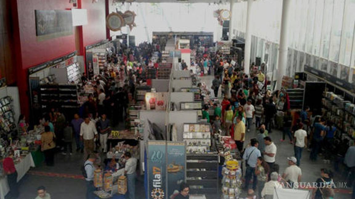 $!César Ledesma da color a la FILA