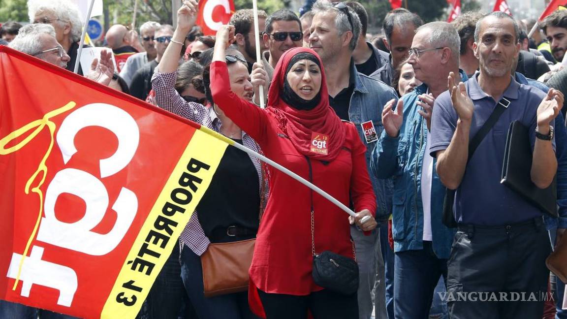 $!Paros causan escasez de carburante y riesgo de cortes eléctricos en Francia