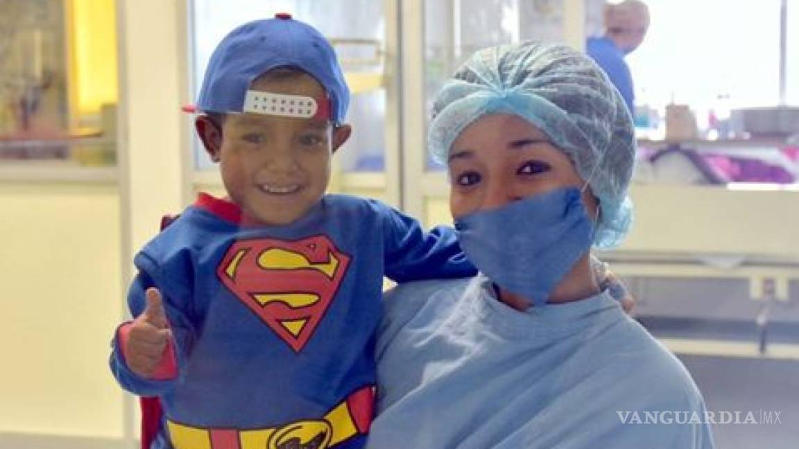 IMSS realiza con éxito trasplante de hígado de padre a hijo