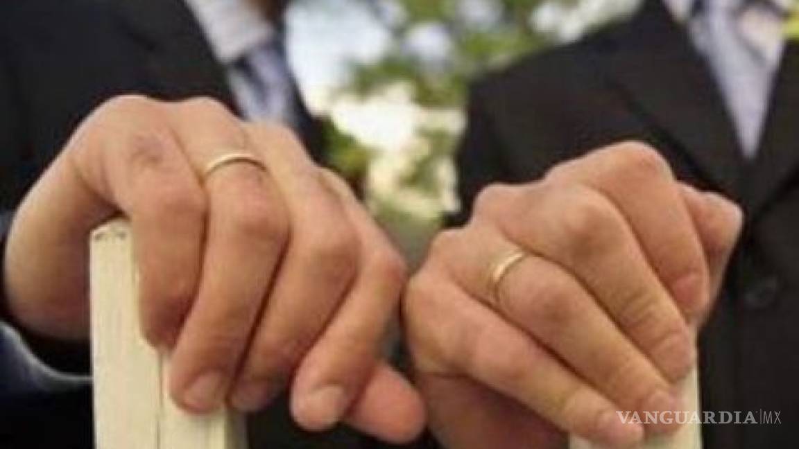 Ganan 118 personas amparo para matrimonio gay en Nuevo León