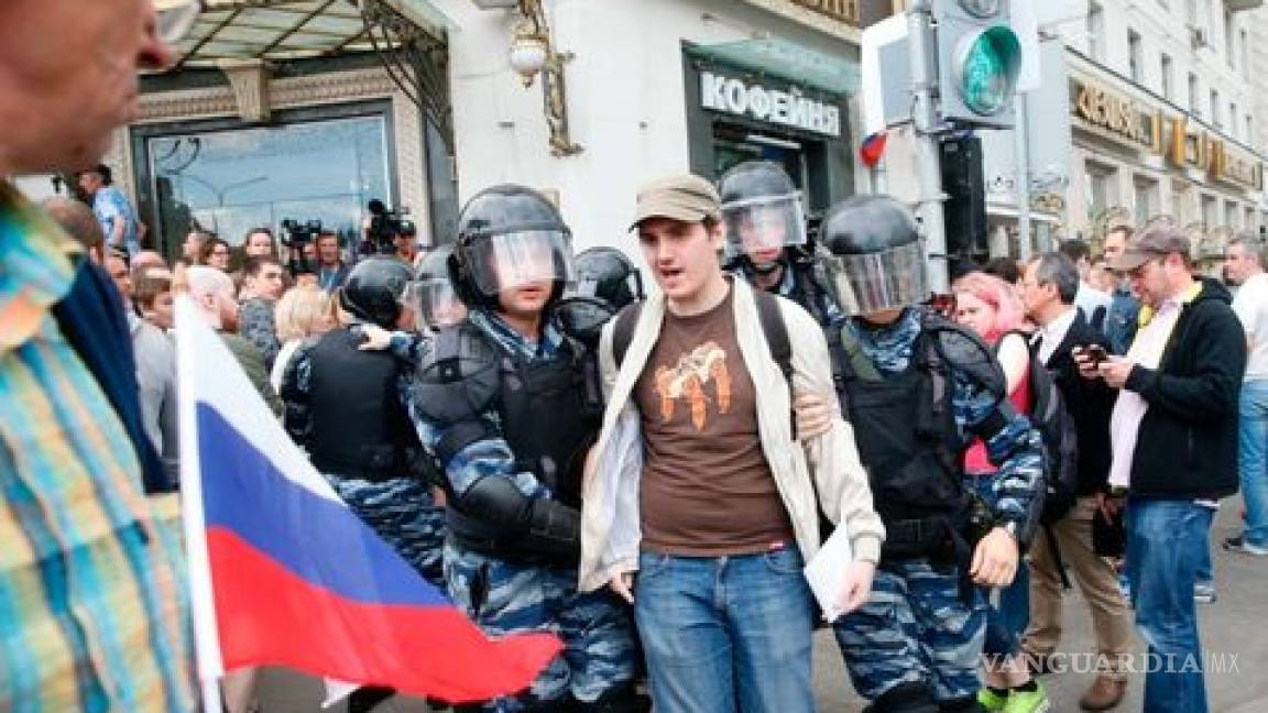 Gobierno de EU condena represión de opositores en Rusia