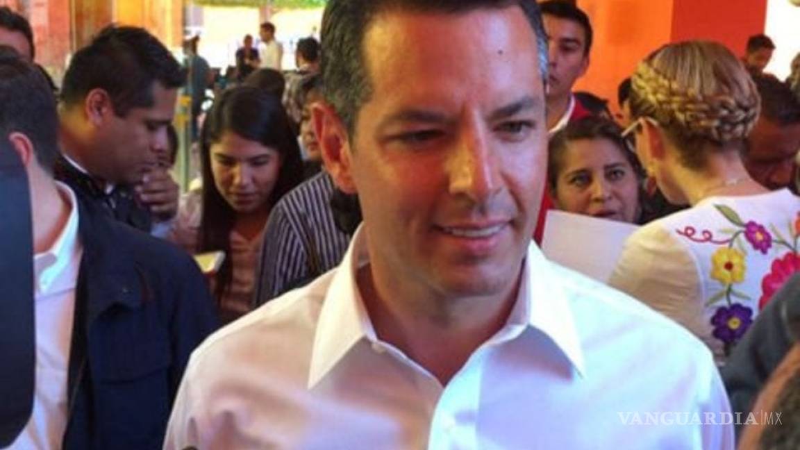 Alejandro Murat, gobernador de Oaxaca, da positivo a COVID-19