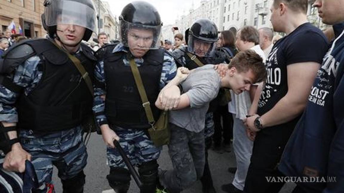 $!Detienen a casi 2 mil en protestas en Rusia