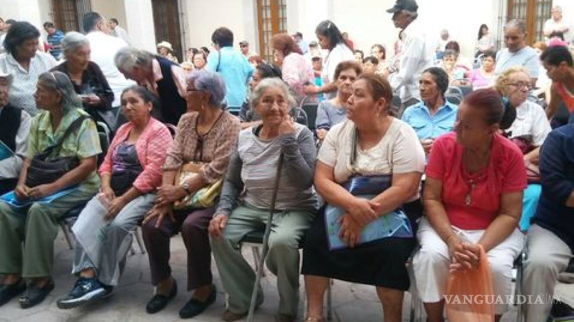 No llegarán cheques de '65 y Más' a 15 mil adultos mayores de Coahuila