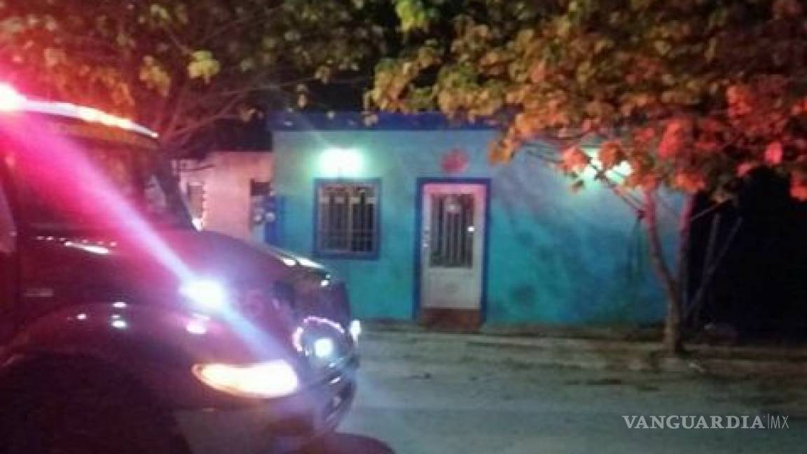 Hombre prende fuego a casa con su familia adentro en Nuevo León