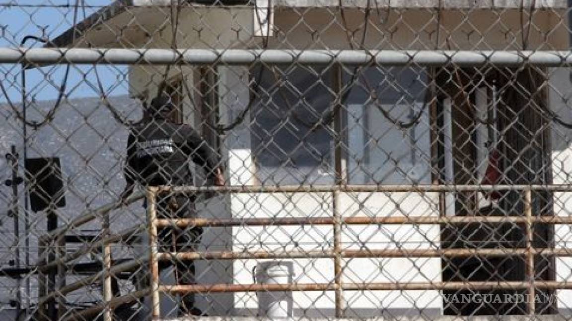 Trasladan a cárcel de Guanajuato a reo que inició riña en Topo Chico