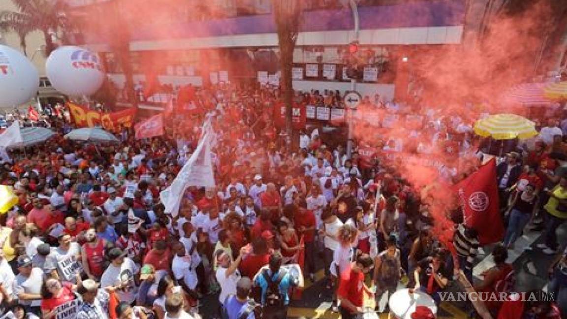 Bloqueos y protestas en Brasil contra prisión para Lula da Silva