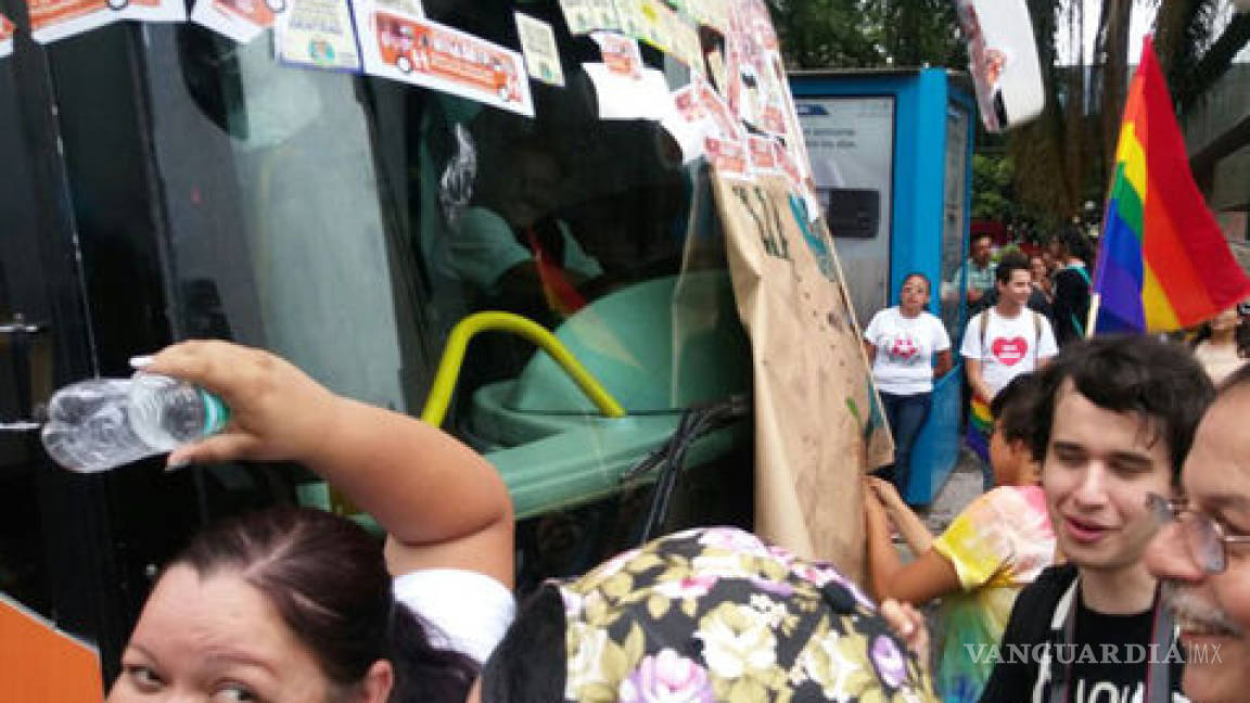Impiden recorrido del autobús de la libertad en Nuevo León