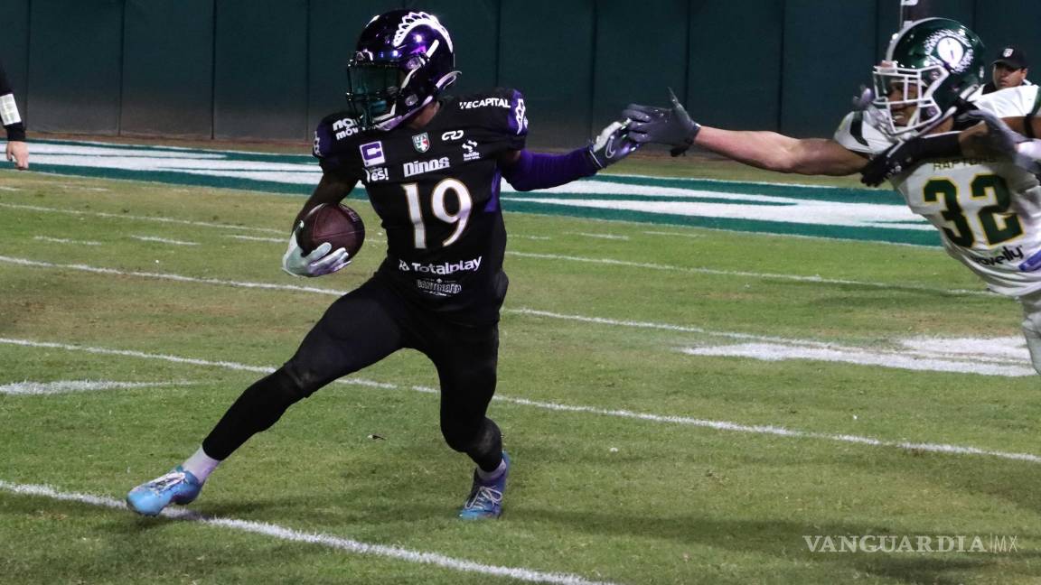 $!Dun Tayvium Royshaw Gross es el quinto receptor de la liga con 488 yardas por pase.