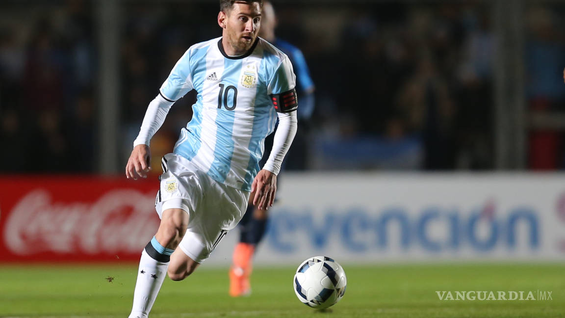 Messi evoluciona favorablemente de su lesión y Argentina respira