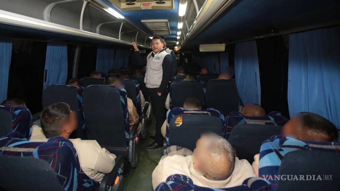 $!La Comisión de Derechos Humanos del Estado de Coahuila supervisó el proceso para asegurar que se respeten los derechos humanos de los internos durante el traslado.