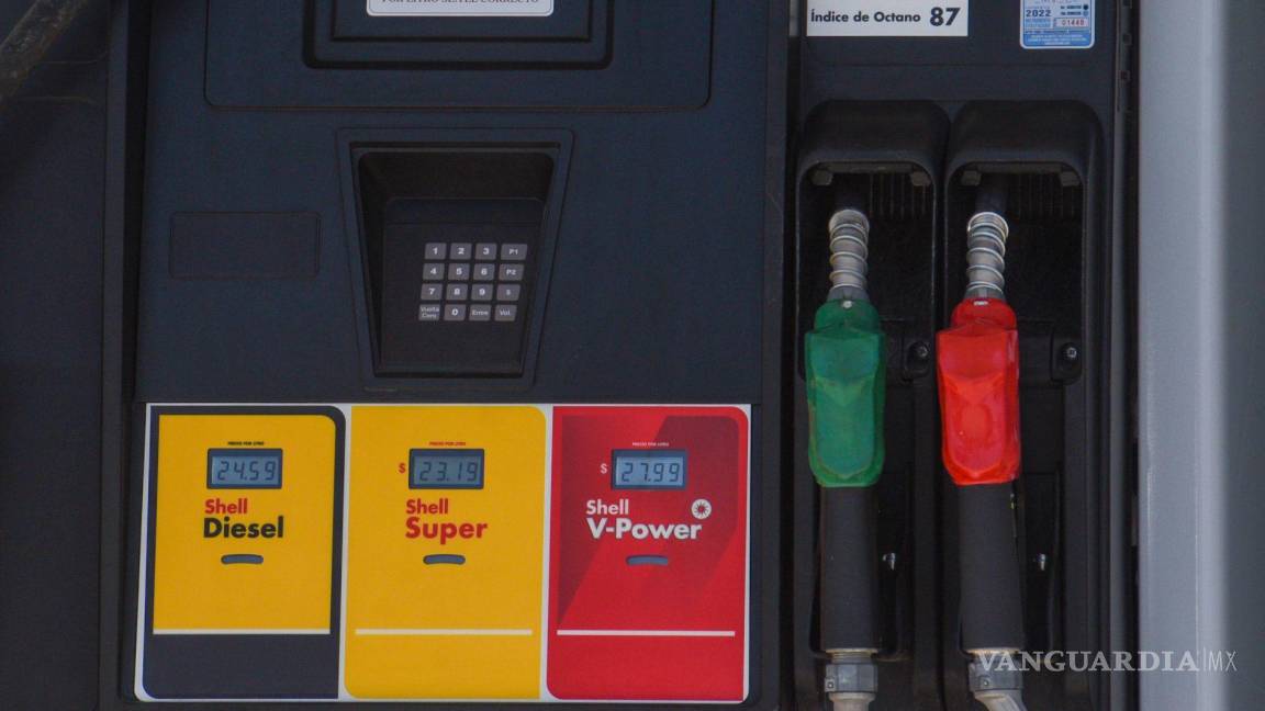 Advierte SHCP por escasez de gasolina en zonas de la frontera con EU