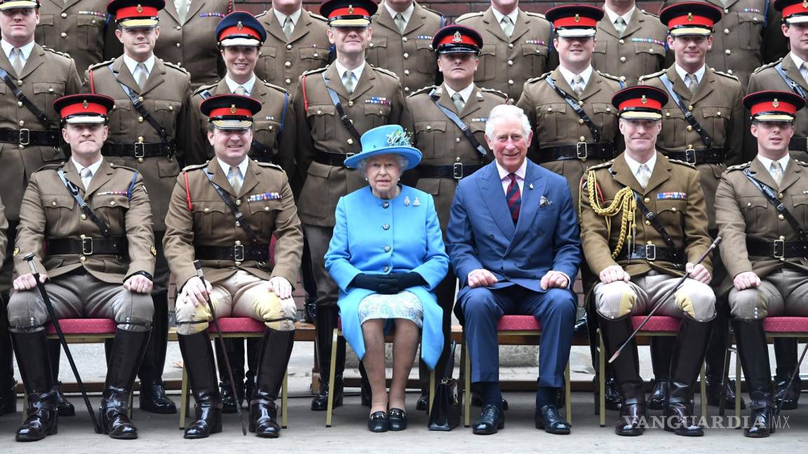 Así inicia el reinado del Carlos III tras una larga espera para ser el monarca británico (fotos)