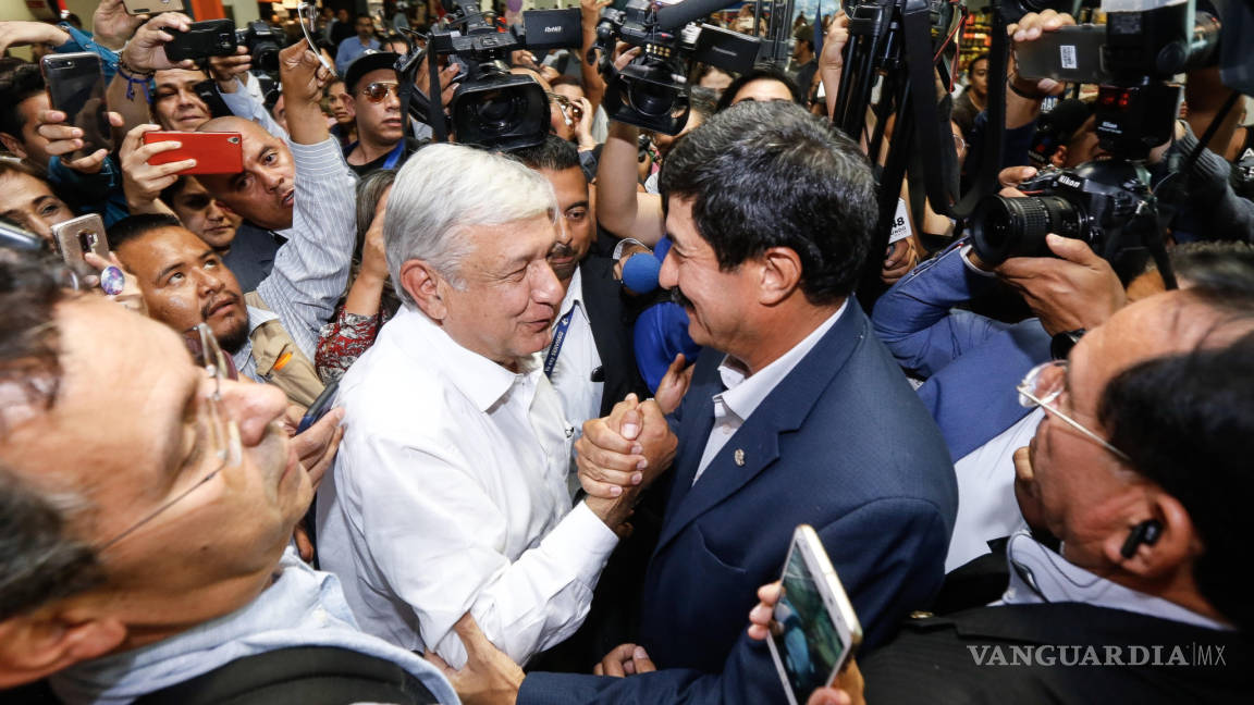 Entre reclamos y mensajes, López Obrador da inicio a foros para &quot;pacificar&quot; al país en Ciudad Juárez,