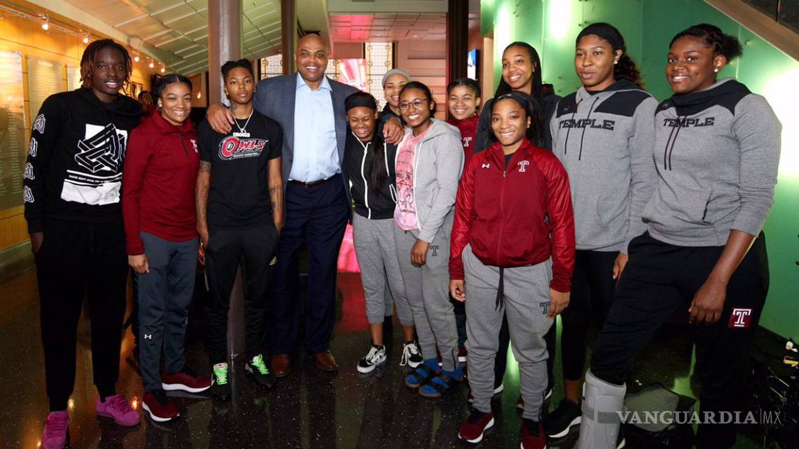 $!Gana Charles Barkley distinguido premio por labor periodística