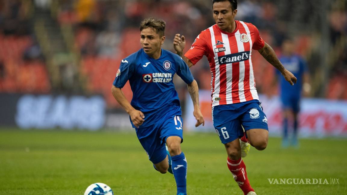 Misael Domínguez seguirá poniendo en alto el nombre de Saltillo en el Cruz Azul