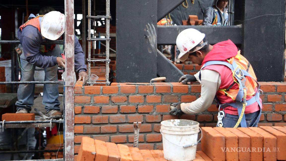 Actividad industrial en construcción y manufactura cae en diciembre de 2024