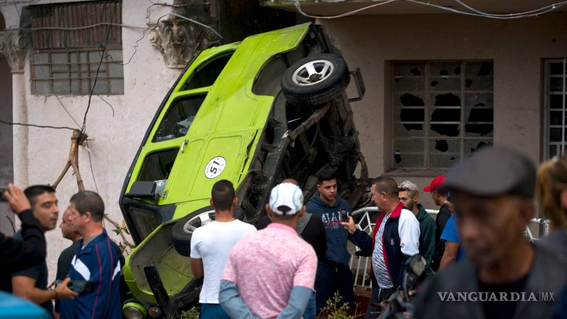 $!La Habana es golpeada con fuerza por un devastador tornado (fotogalería)
