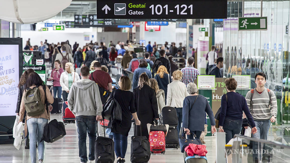Retrasos masivos en aeropuertos de EU, por una falla técnica