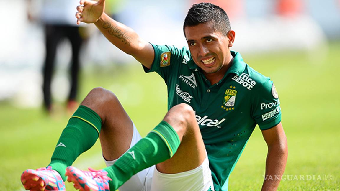 $!'Jugar en Europa te ayuda para ser llamado al TRI'; Elías Hernández