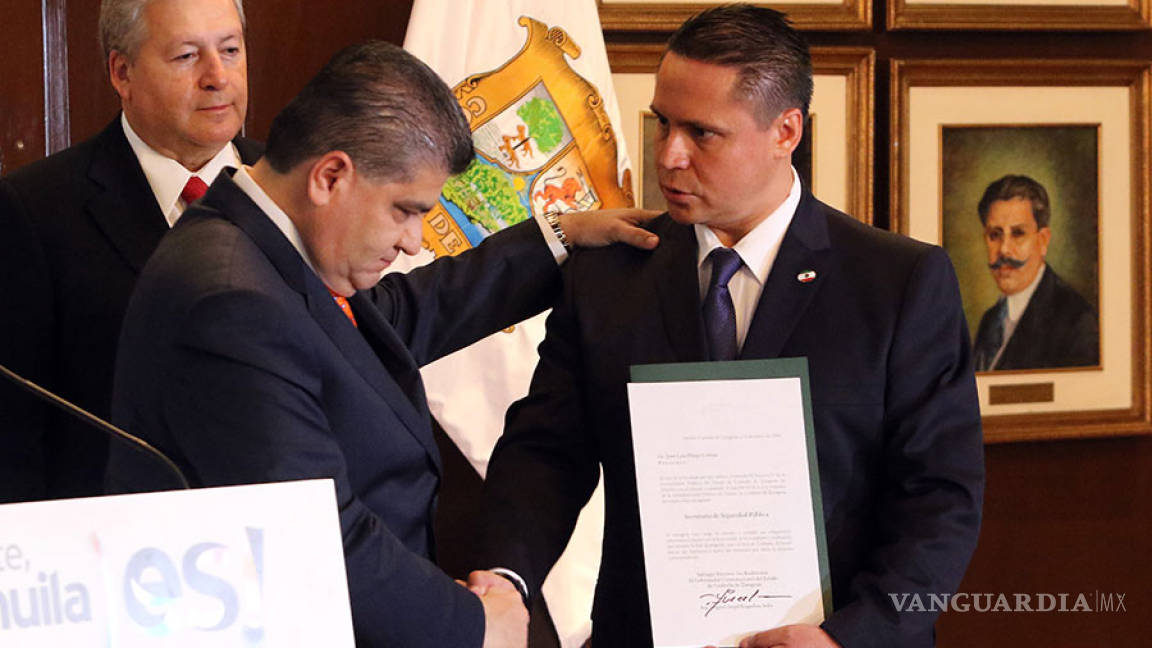 Presenta Miguel Ángel Riquelme a secretario de Seguridad en Coahuila